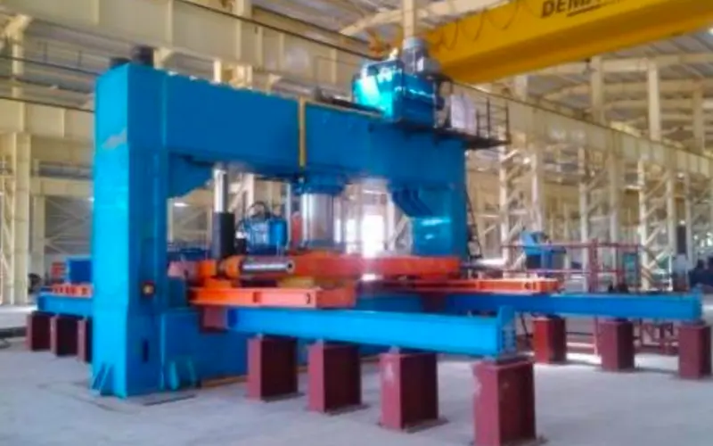 Automatic Manipulator For Manufacturing Dished Ends - 1